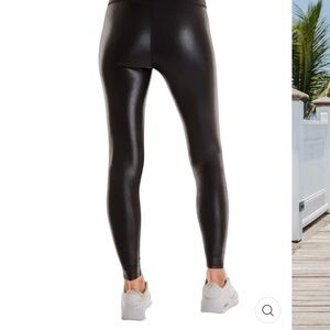 Noli Liquid Black Leggings